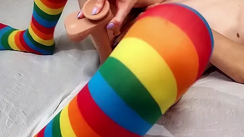 Big Thrusting Dildo Makes Me High