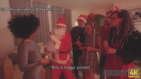 HUNT4K. Sexy Santa Sex