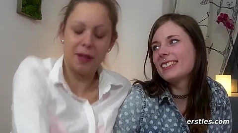 Sam Und Lecken Sich Gegenseitig Ihre Erogenen Zonen
