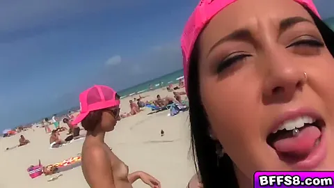 Gorgeous Bikini Babes Enjoys An Awesome Orgy
