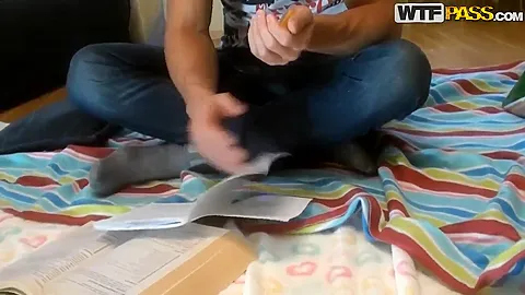 Heidi, Kathy, Rene and Yiki start to fuck during preparing to exams