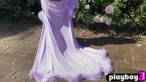Amazing Black Babe With Nice Ass Played With Herself In