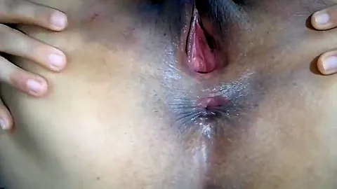 I Take Advantage Of The Fact That I Am Alone To Masturbate And Reach A Rich Orgamo
