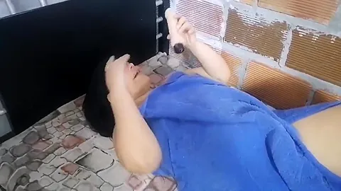 I Take Advantage Of The Fact That I Am Alone To Masturbate And Reach A Rich Orgamo