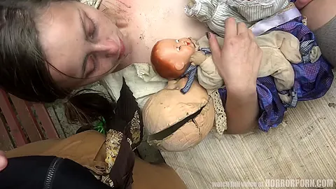 HORRORPORN - Nymphomaniac household