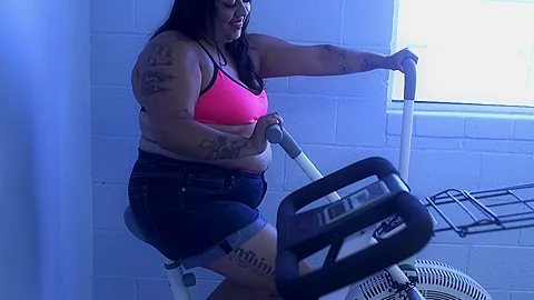 Feeding Time - Sex Movies Featuring Crystalblue420