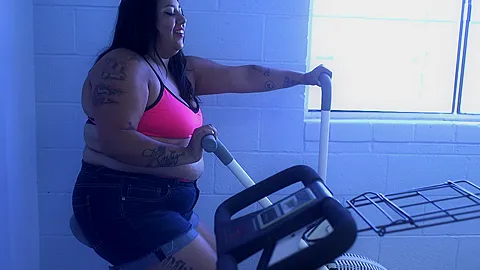 Feeding Time - Sex Movies Featuring Crystalblue420