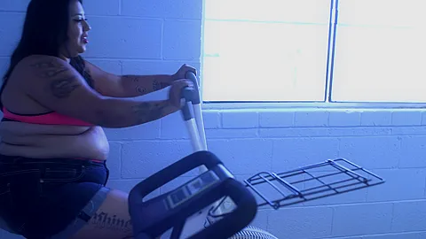 Feeding Time - Sex Movies Featuring Crystalblue420
