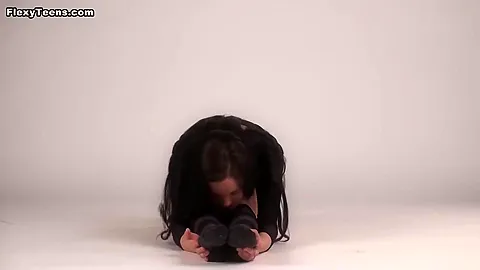 Backwards Bends From Inna The Hot Brunette