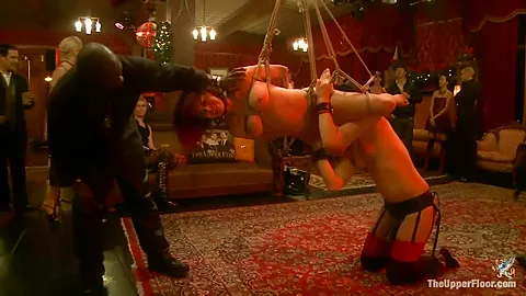 Cocktail Party: Squirting