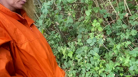 Amateurs Fucking in The Woods - Luna Green & Markus Green