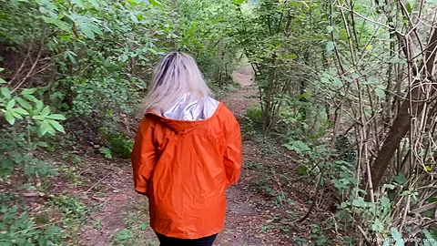 Amateurs Fucking in The Woods - Luna Green & Markus Green