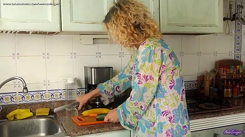 Vegan Cooking Classes With Anne - AnneSwinger