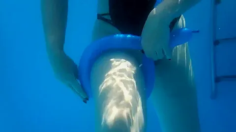 Naked Balloony Girl In The Pool - AngelEyes