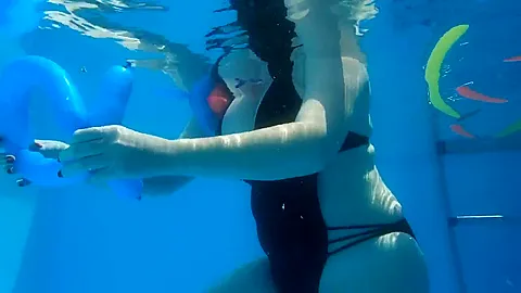 Naked Balloony Girl In The Pool - AngelEyes