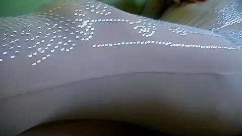Sexy MILF Kiss Me - AngelEyes