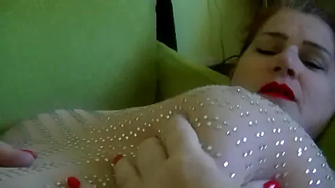 Sexy MILF Kiss Me - AngelEyes