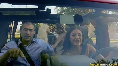 3 Hotties Squirt And Ride In 4x4! Ft. Kendra & Khloe
