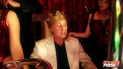 4k Advacned Halloween Orgy Event Kicks Off With Cock Sucking