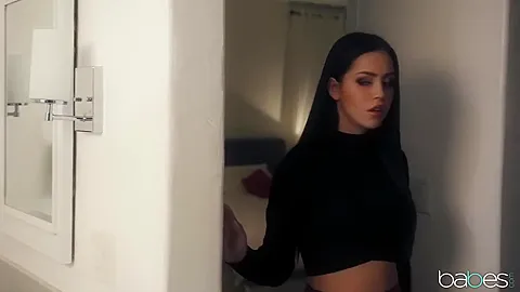 Cloth Sniffing Randy Babysitter Alina Seduces Boss