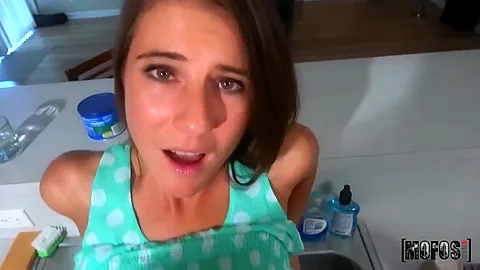 Truly Cute Amateur Poved Right In The Kitchen!