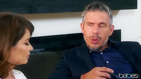 Person W Clipboard Annihilates Milf Emily Addisons Pussy