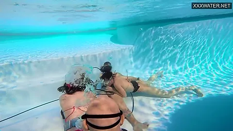 Eva Sasalka And Jason Being Watched Underwater While Fucking