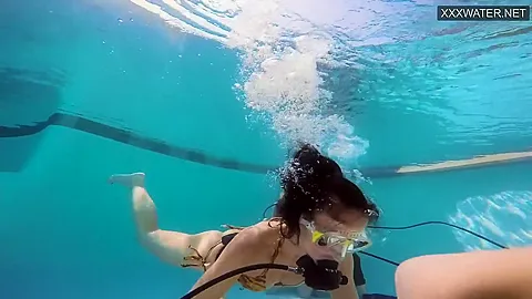 Eva Sasalka And Jason Being Watched Underwater While Fucking