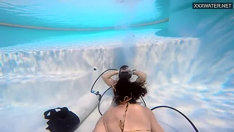 Eva Sasalka And Jason Being Watched Underwater While Fucking