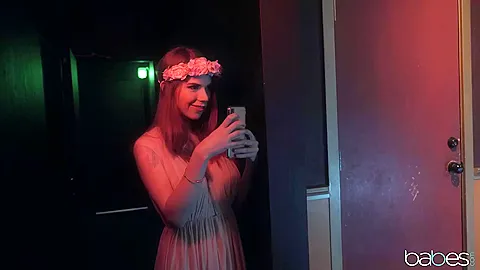 Piano Nymphoe Is Skinny And Fucked