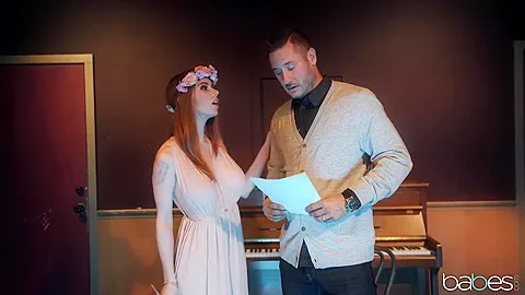 Piano Nymphoe Is Skinny And Fucked