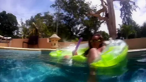 Mauritius Dildo In The Pool - TacAmateurs