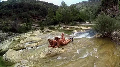 Naked In France - TacAmateurs