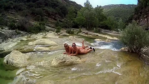 Naked In France - TacAmateurs