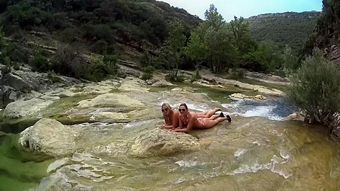 Naked In France - TacAmateurs