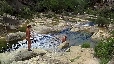 Naked In France - TacAmateurs