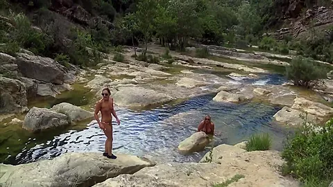 Naked In France - TacAmateurs