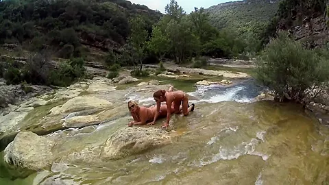 Naked In France - TacAmateurs