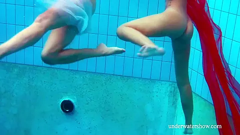 Two Hotties Naked In The Pool