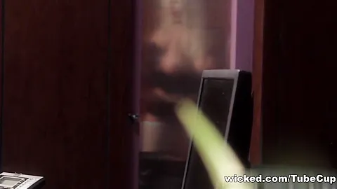 White Witch, Scene 3