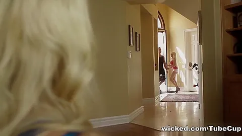 Switch, Scene 2