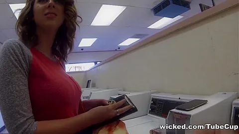 Real Pickups, Scene 3