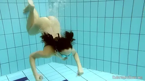 Vera Brass Hot teen 18+ Underwater