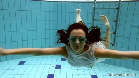 Vera Brass Hot teen 18+ Underwater