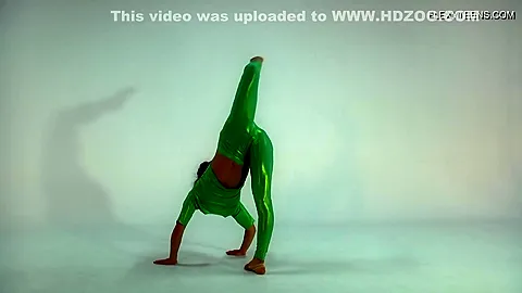 Anna Ocean Super Flexible And Hot Babe