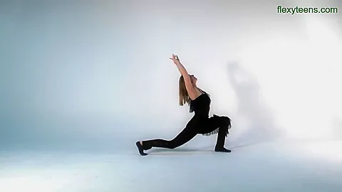Belaya Softcore Gymnastics And Splits With Sofy A