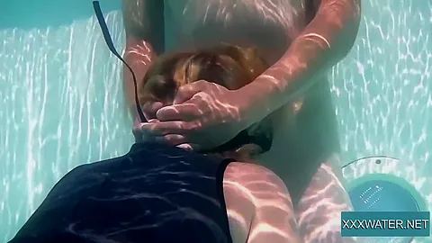 Jason Deepthroats Marcie Underwater