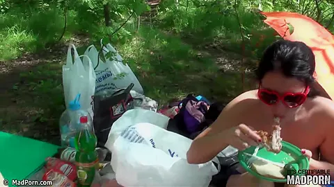 Picnic 1-02 - MadPorn