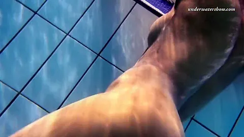 Zlata Oduvanchik Super Hot Virgin Babe In The Pool