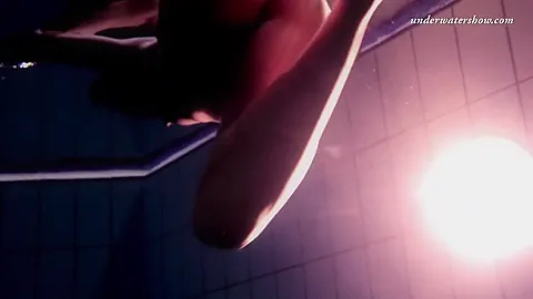 Zlata Oduvanchik Super Hot Virgin Babe In The Pool